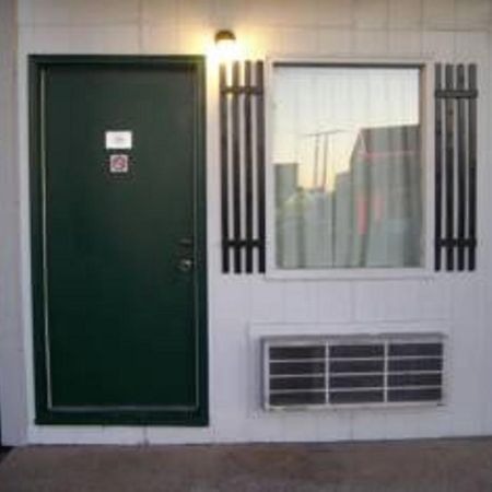 Budget Deluxe Motel Ролла Экстерьер фото